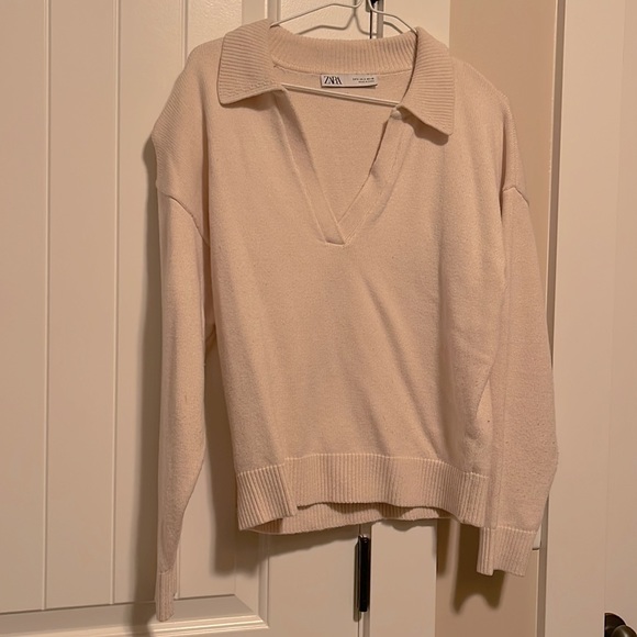 Zara Sweaters - Zara Cream Long-sleeve Collared V-neck Sweater